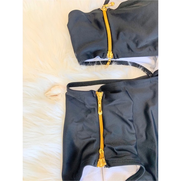 SALE Bikini Swimwear - Picture 3 of 6